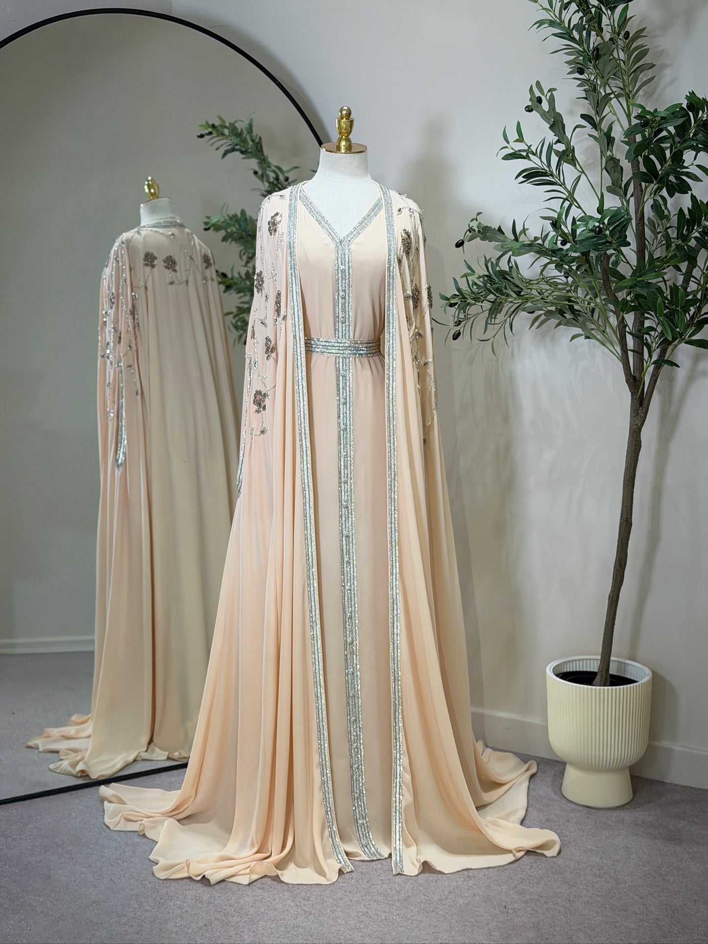 Elara Luxury 3 Piece Khaliji Caftan