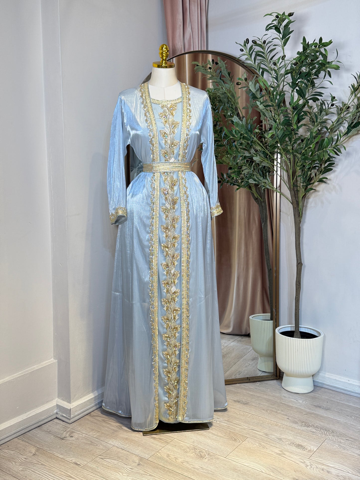 Salama Embellished Luxury Khaliji Caftan