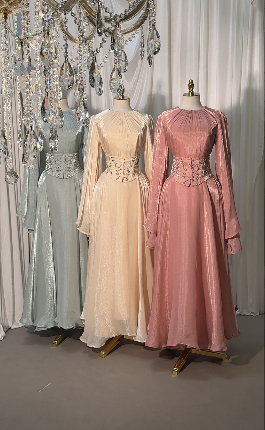 Organza Flowy Dress With Detached Corset