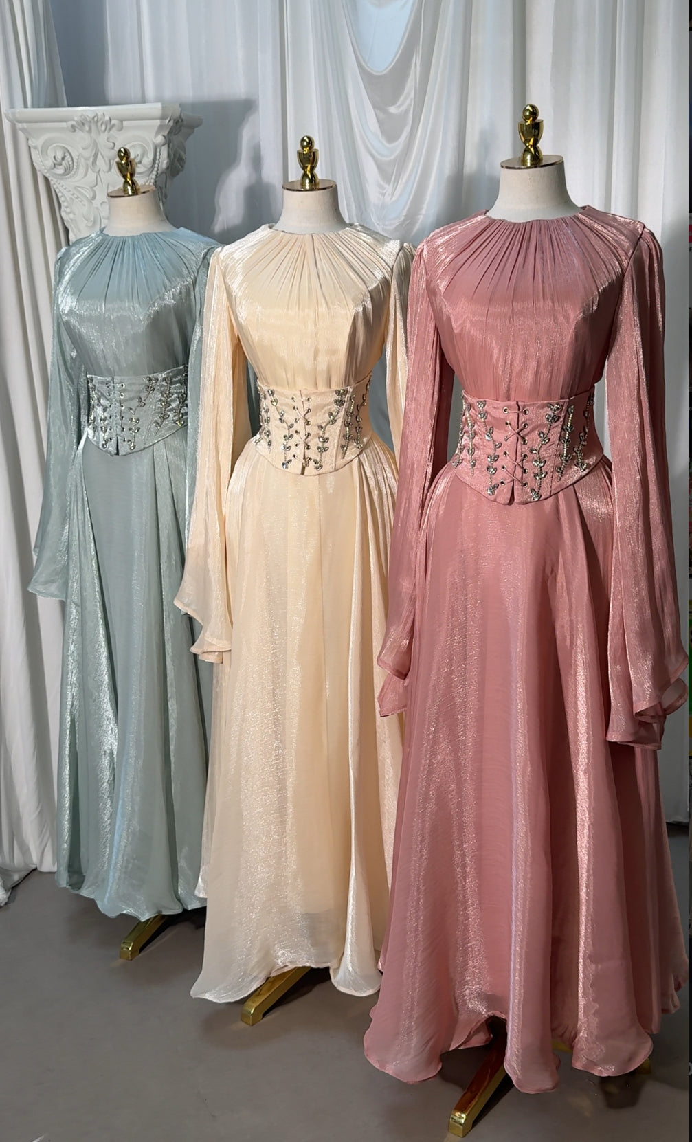 Organza Flowy Dress With Detached Corset