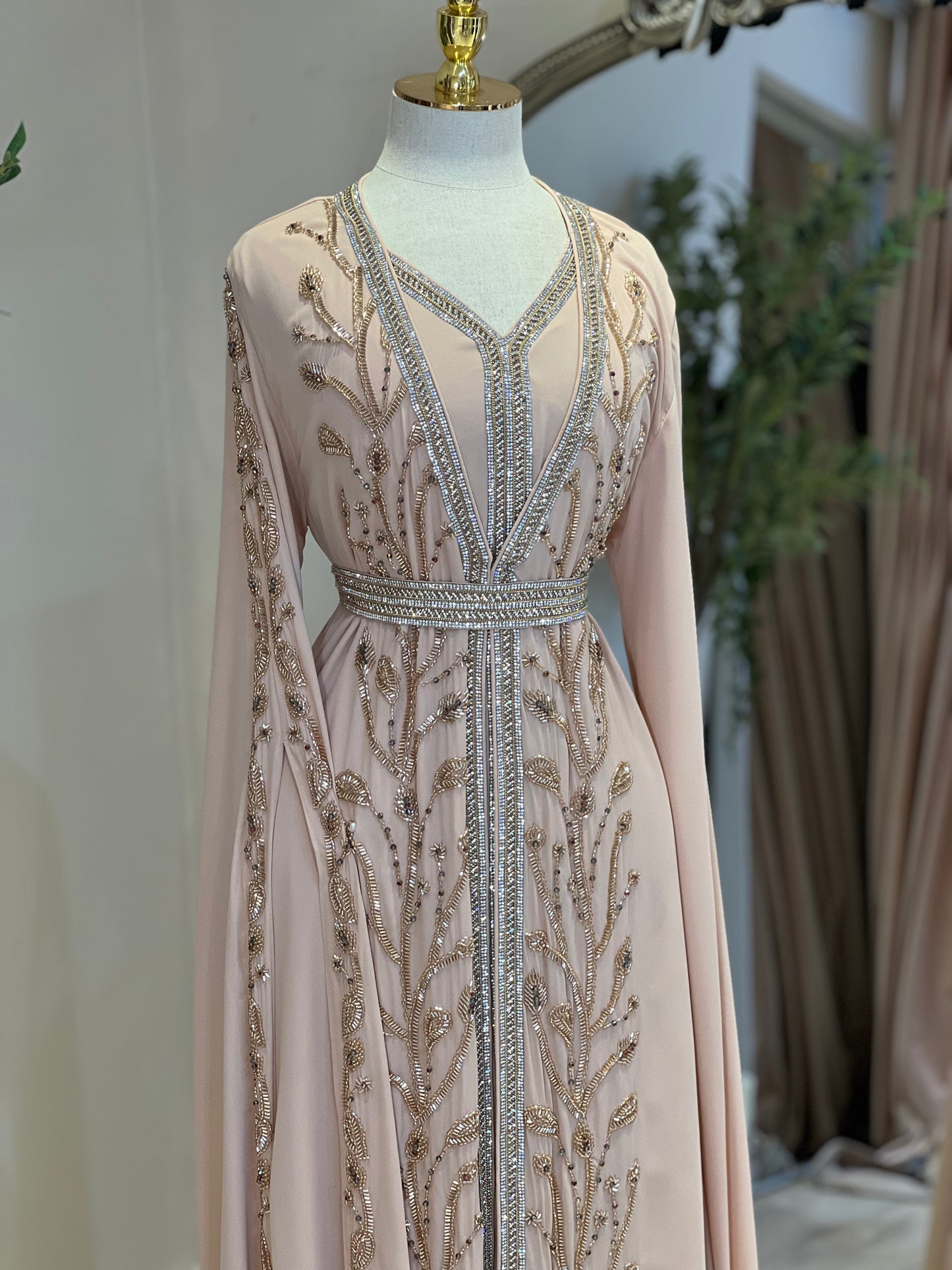 Luxury Khaleeji 3 piece Caftan Comes In 4 Colours