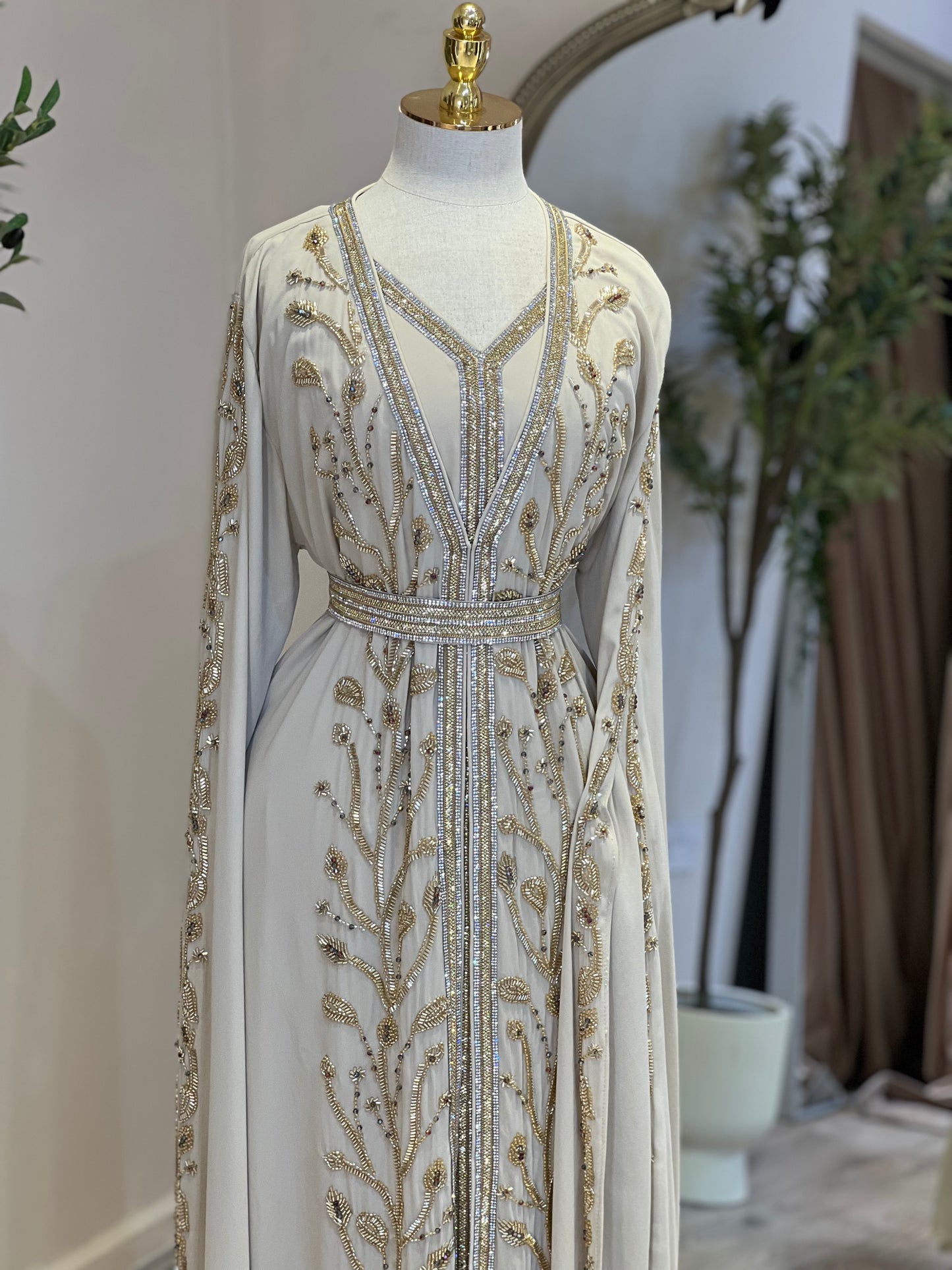 Luxury Khaleeji 3 piece Caftan Comes In 4 Colours
