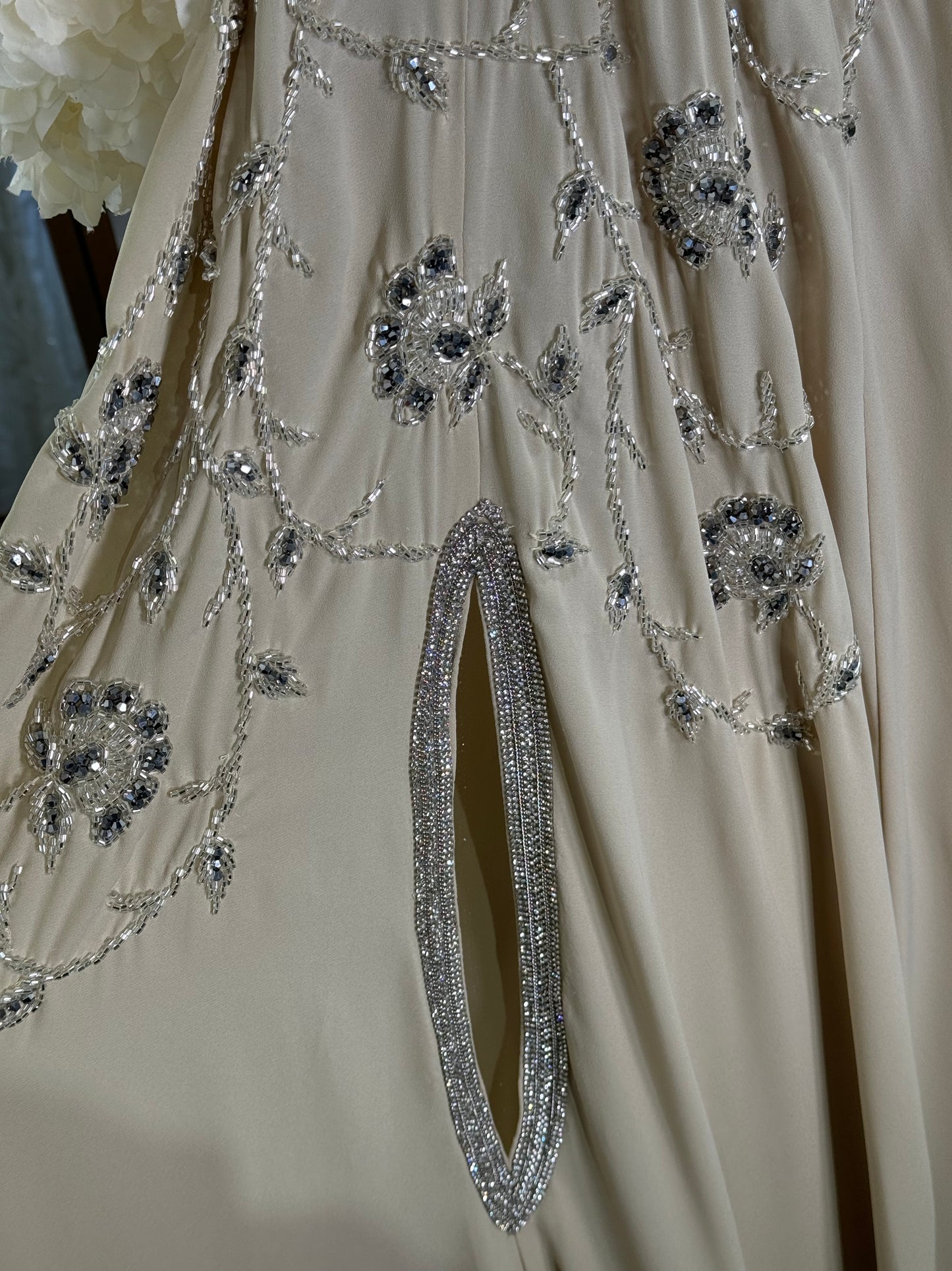 Full Embellished Luxury Khaliji Caftan