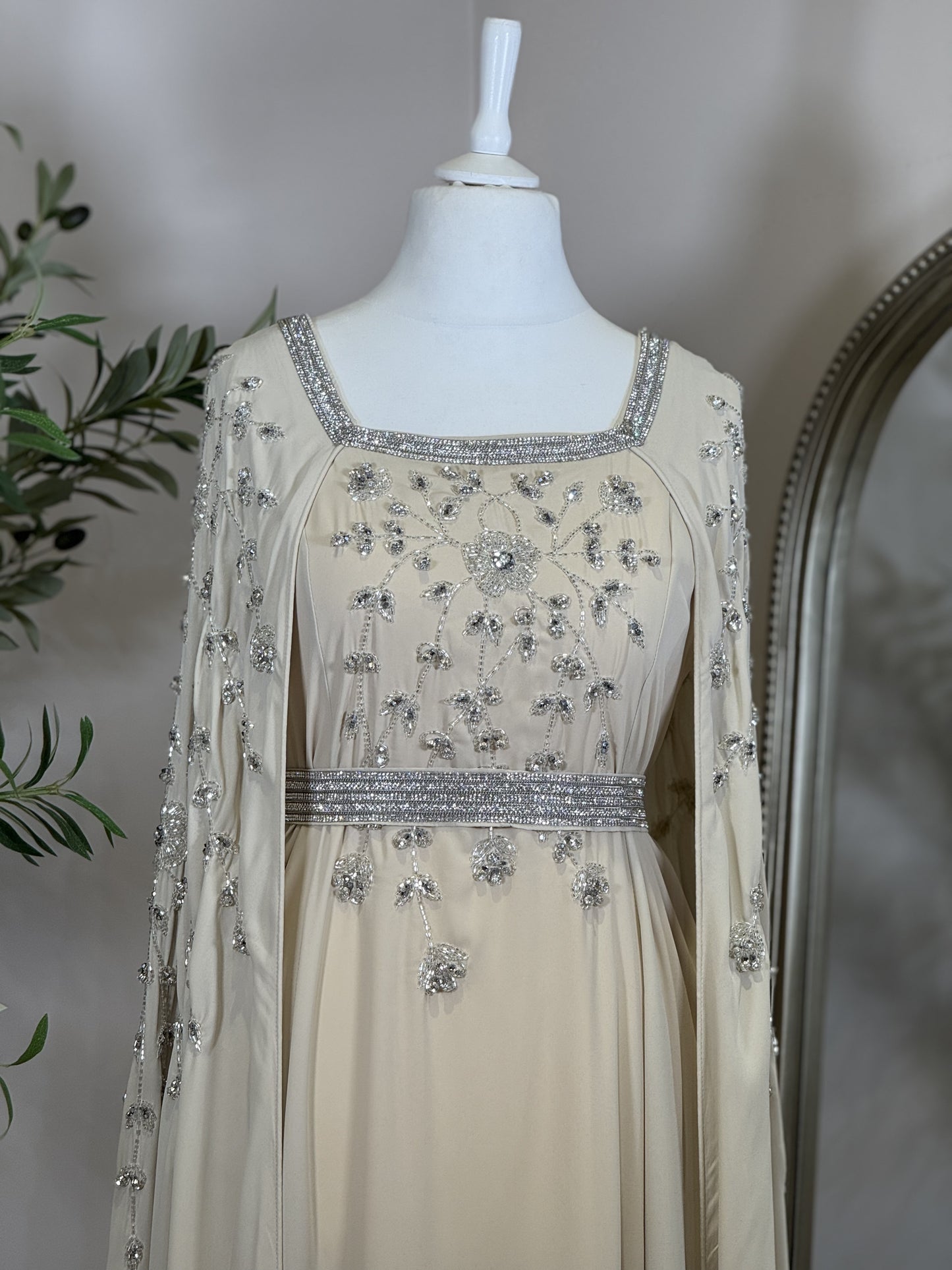 Full Embellished Khaliji Caftan R01