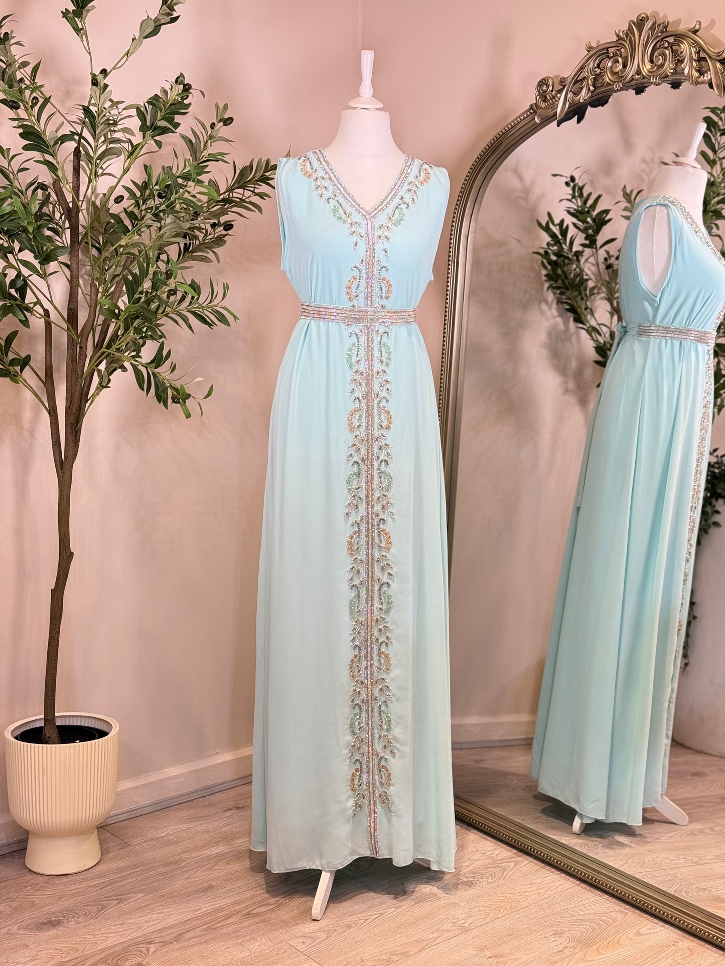 Full Embellished Khaliji Caftan E01