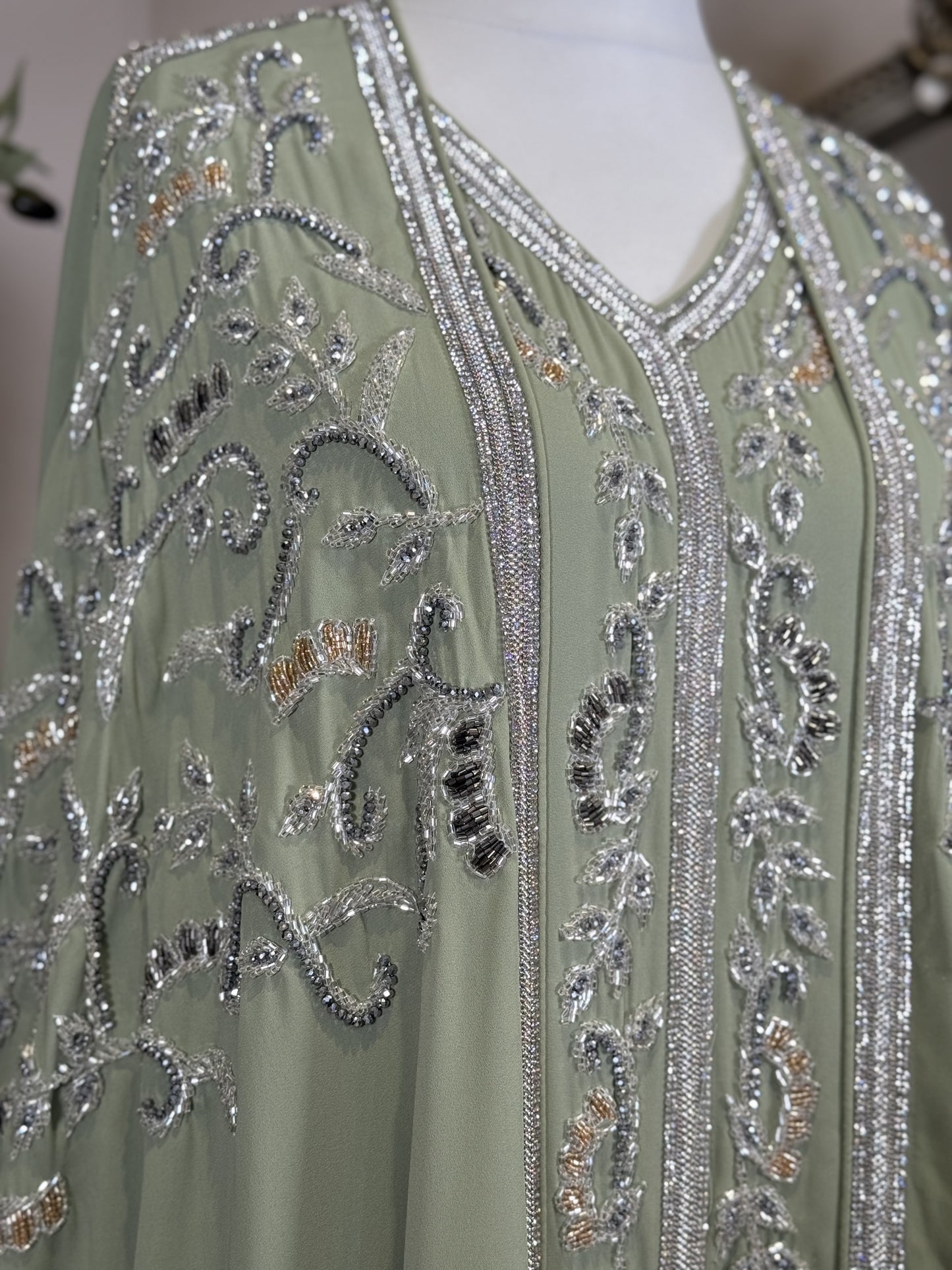 Full Embellished Khaliji Caftan E01