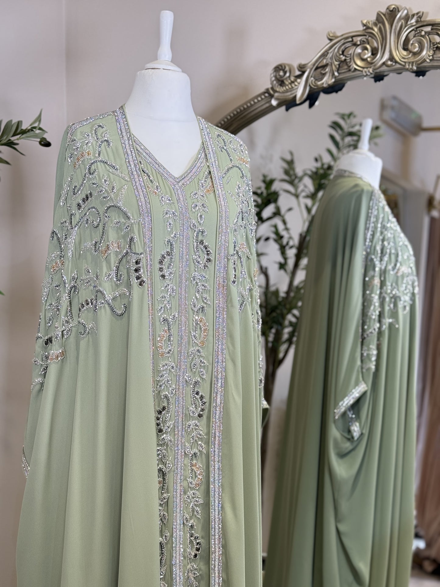 Full Embellished Khaliji Caftan E01