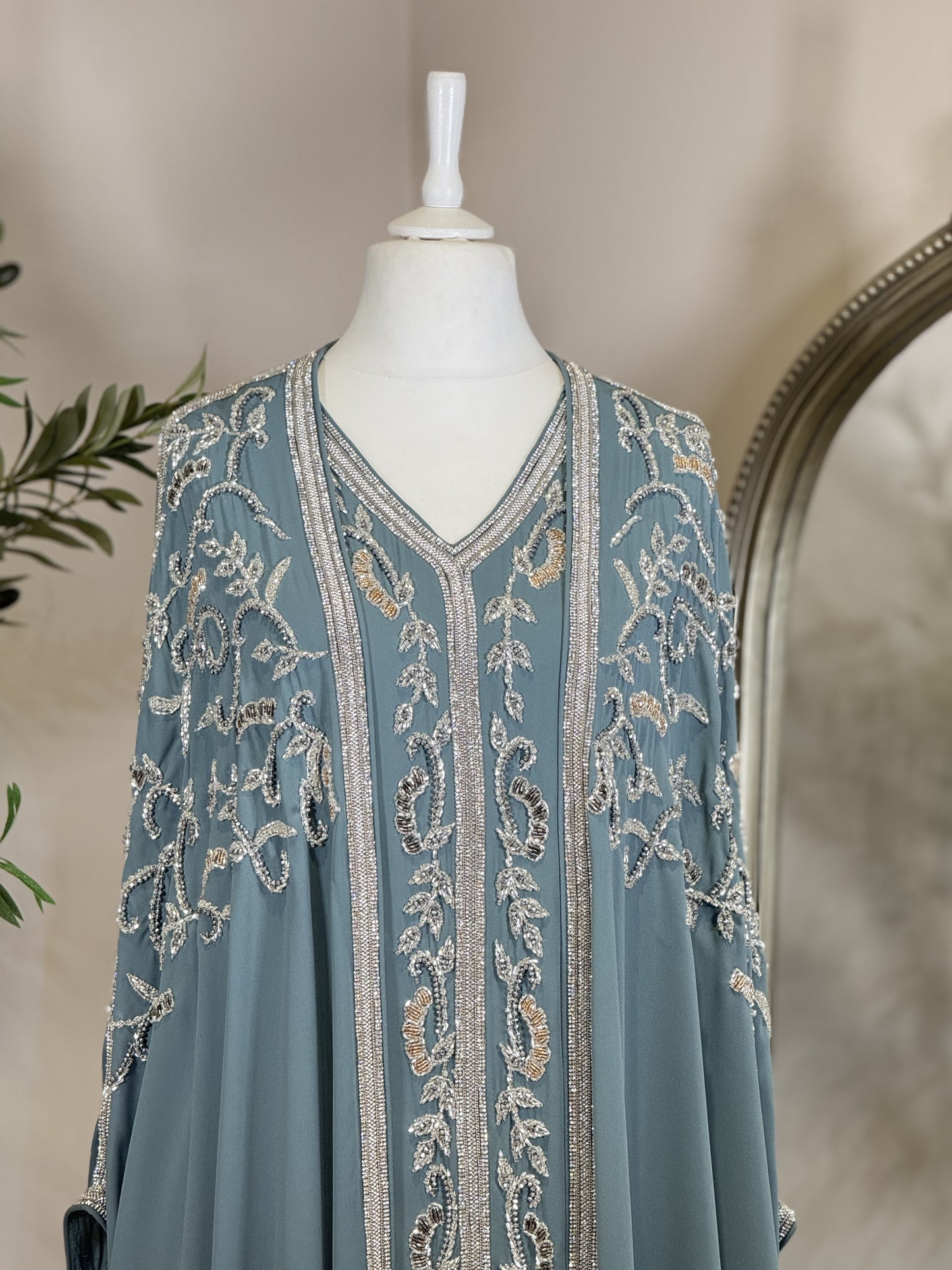 Full Embellished Khaliji Caftan E01