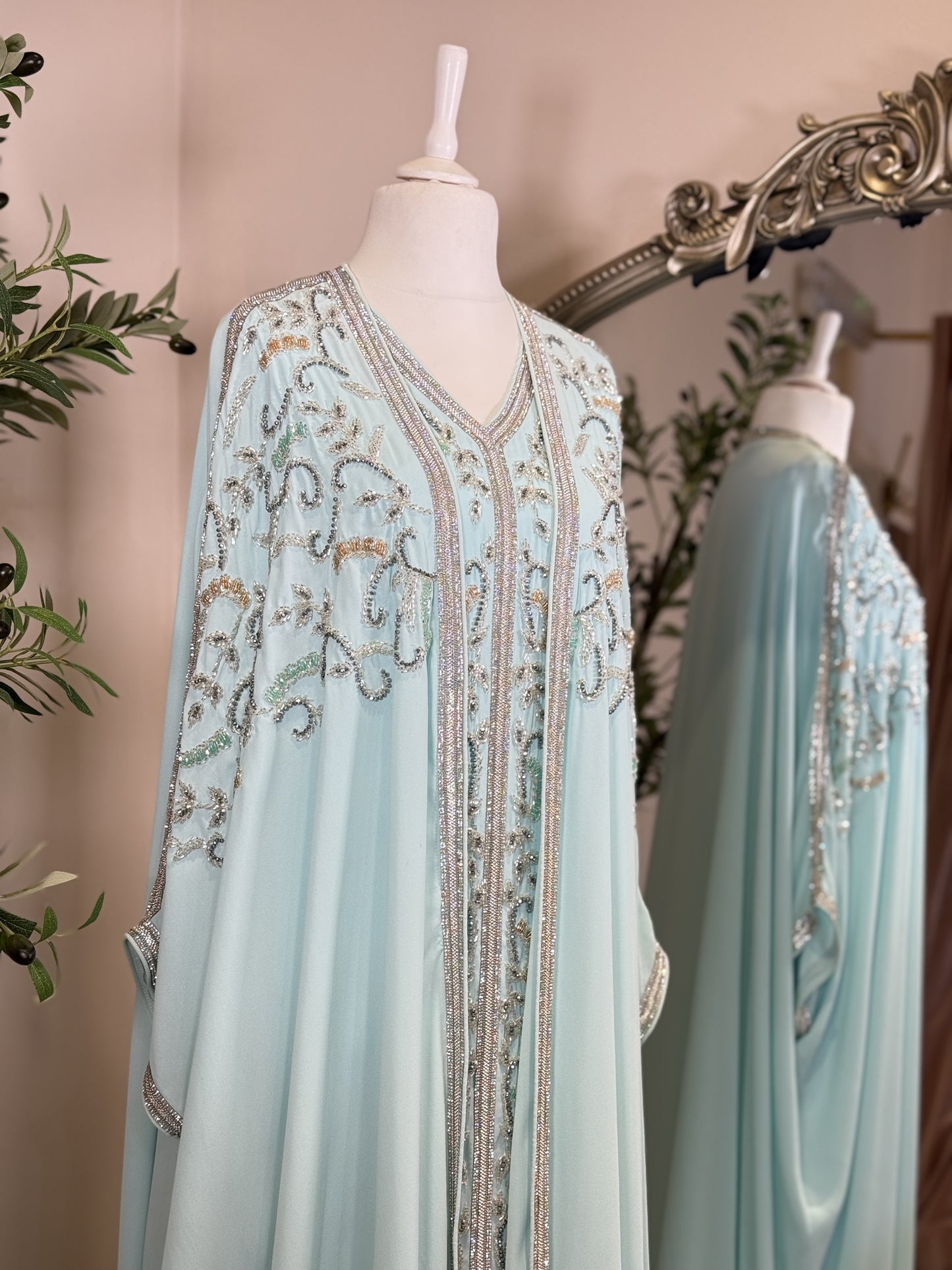 Full Embellished Khaliji Caftan E01