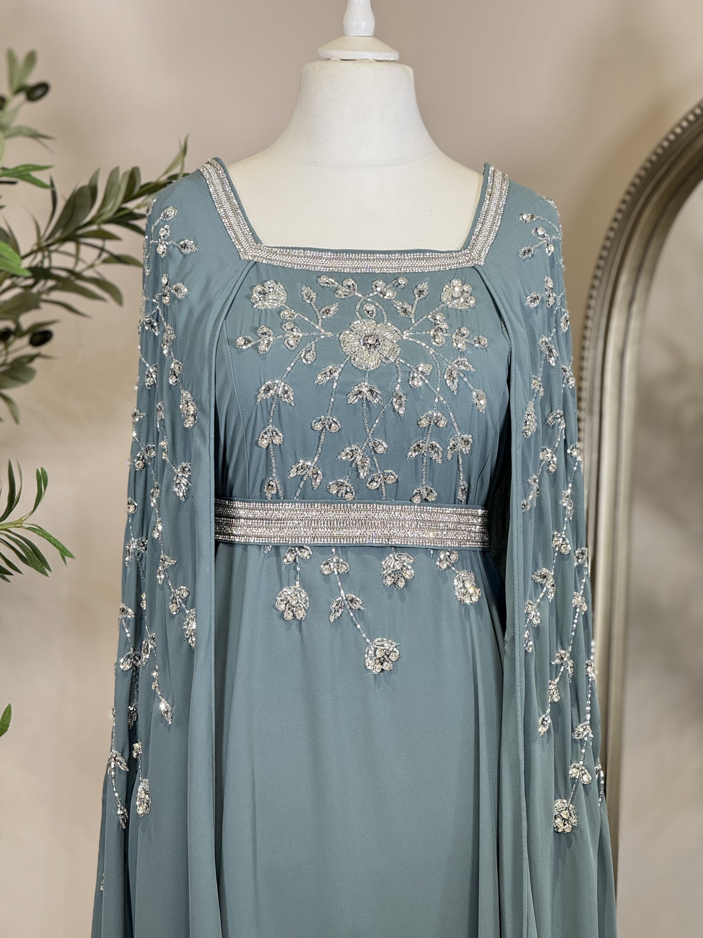 Full Embellished Khaliji Caftan R01