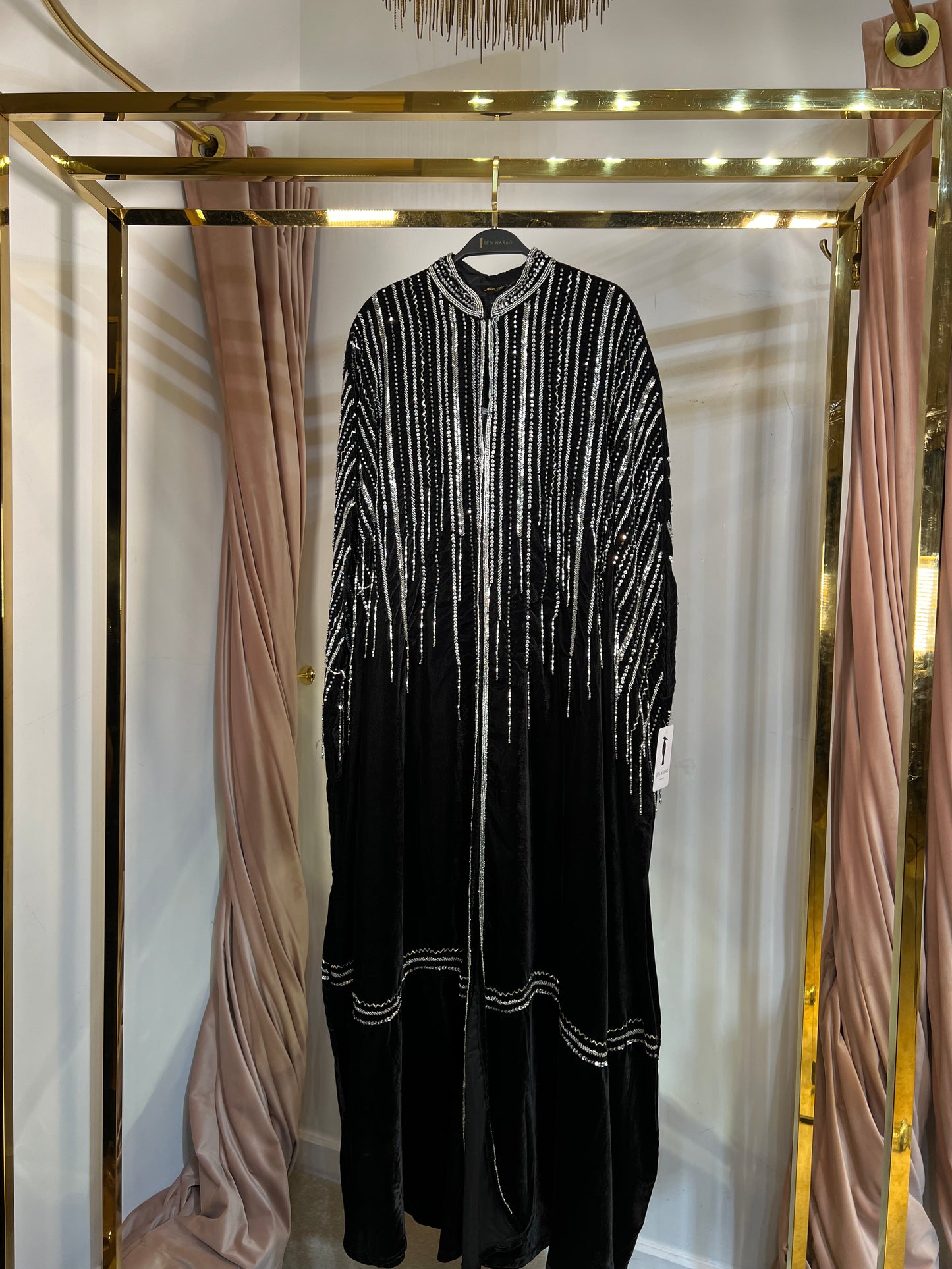 H11 Hand-embellished velvet Abaya