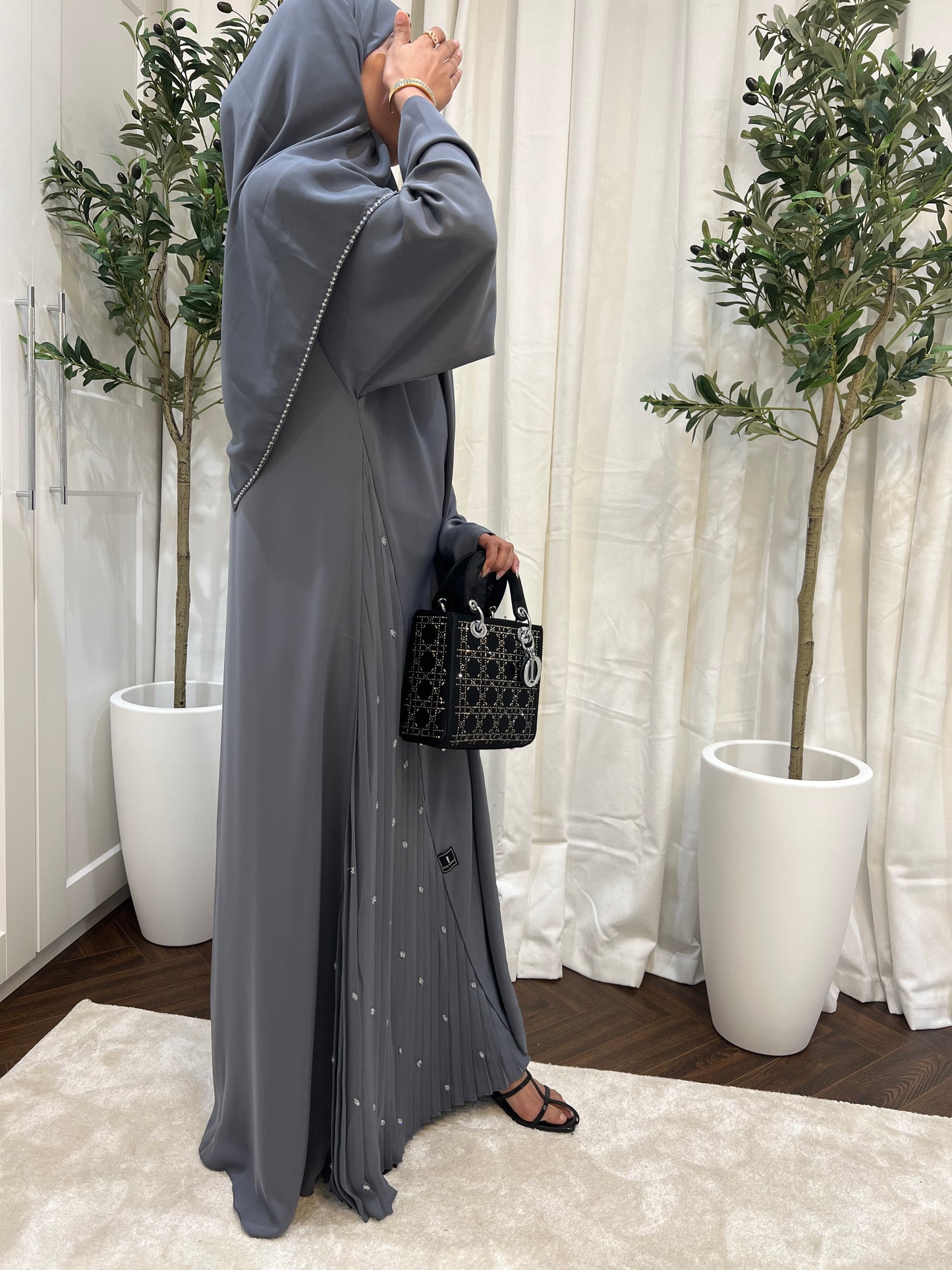 Kasarat Soft Touch Luxury Abaya