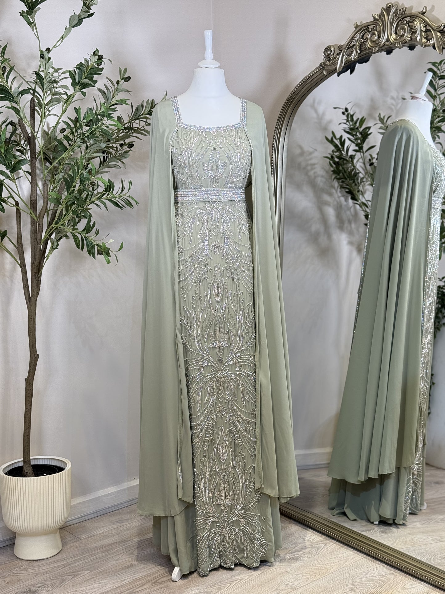 Full Embellished Khaliji Caftan T01