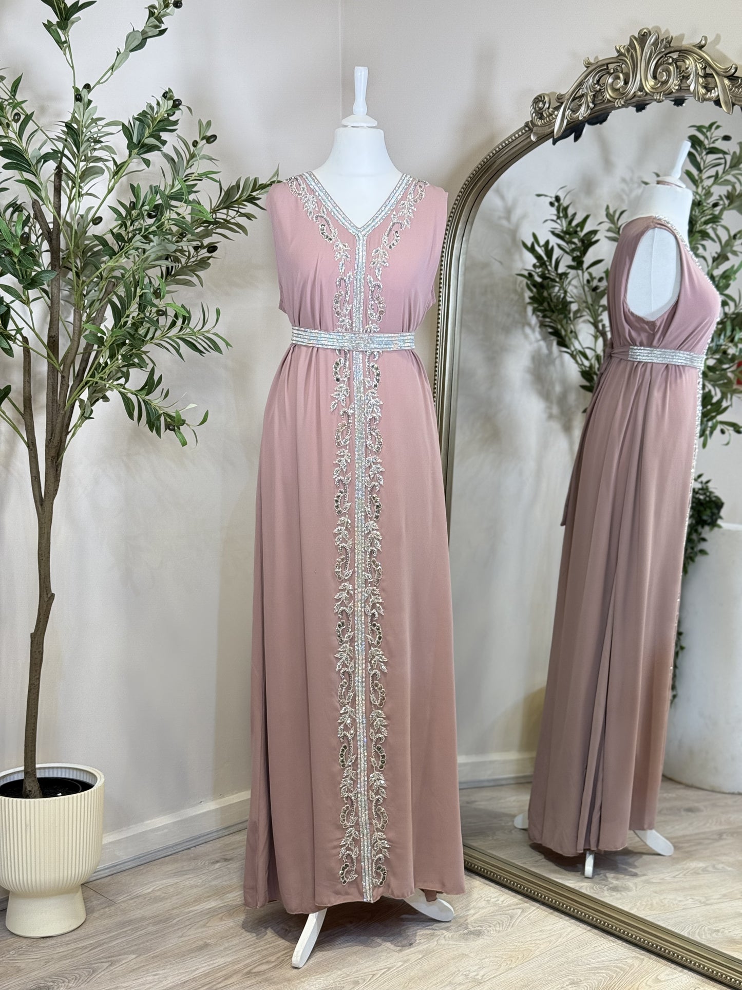 Full Embellished Khaliji Caftan E01