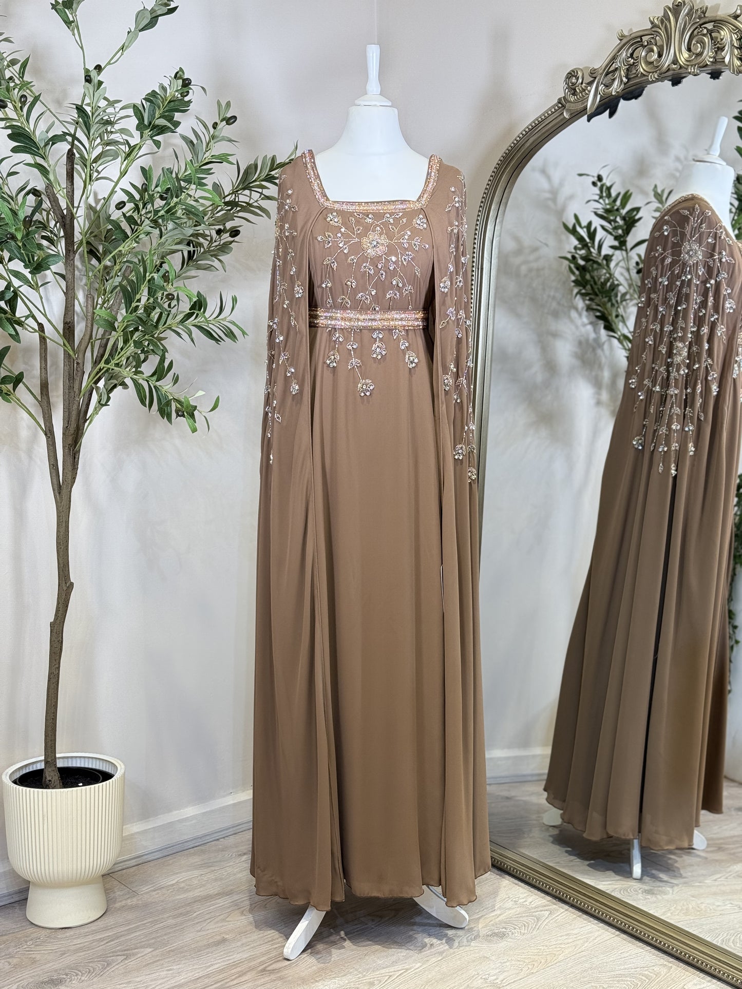 Full Embellished Khaliji Caftan R01