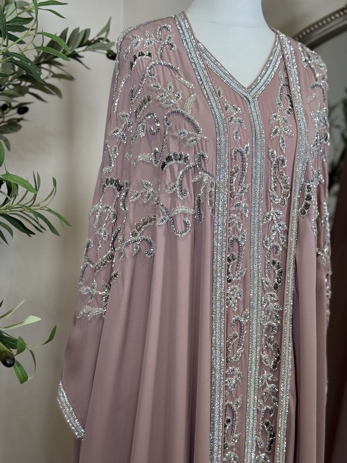 Full Embellished Khaliji Caftan E01