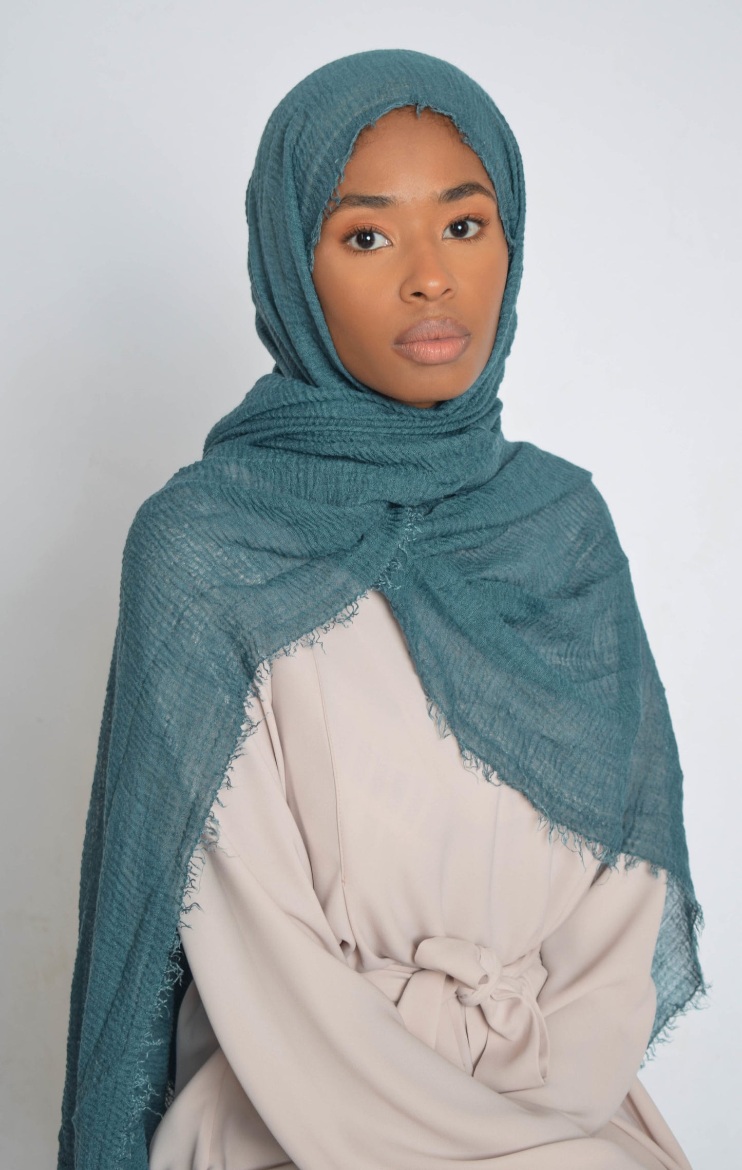 Dungeon Victor Turquoise Crinkle Hijab
