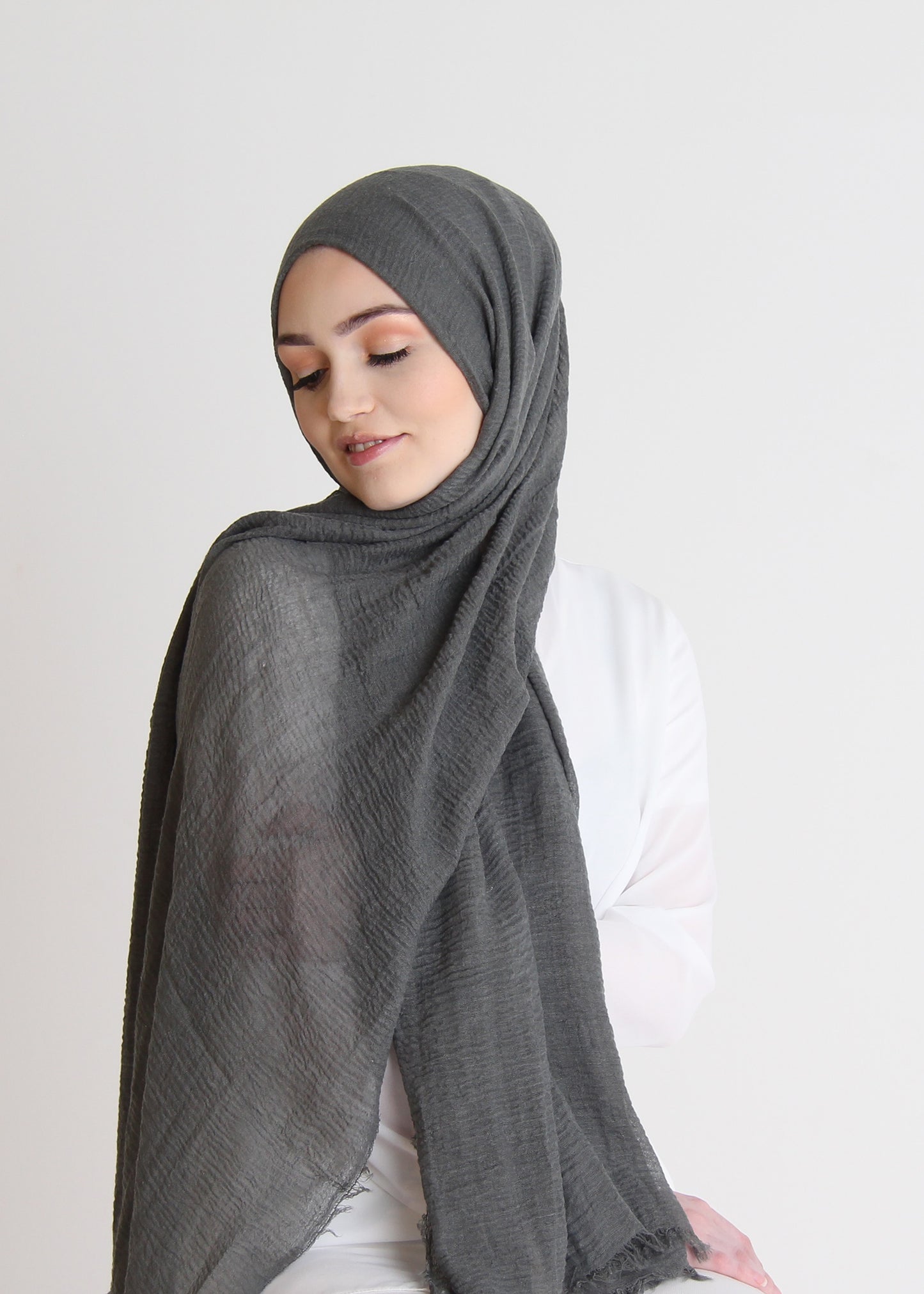 Dark Ash Crinkle Hijab