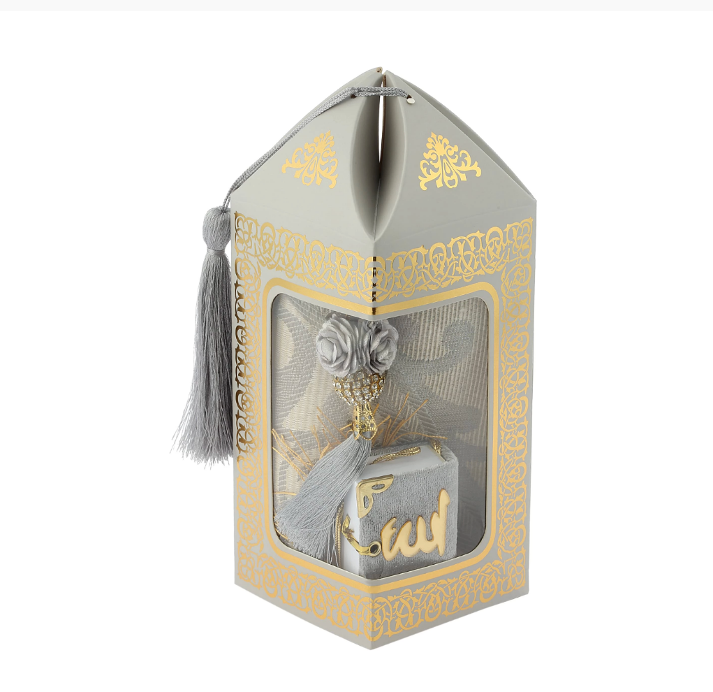 Luxury Islamic Gift Set Of Holy Quran Book With Prayer Rug Prayer Mat And Prayer Beads (Tasbeeh)